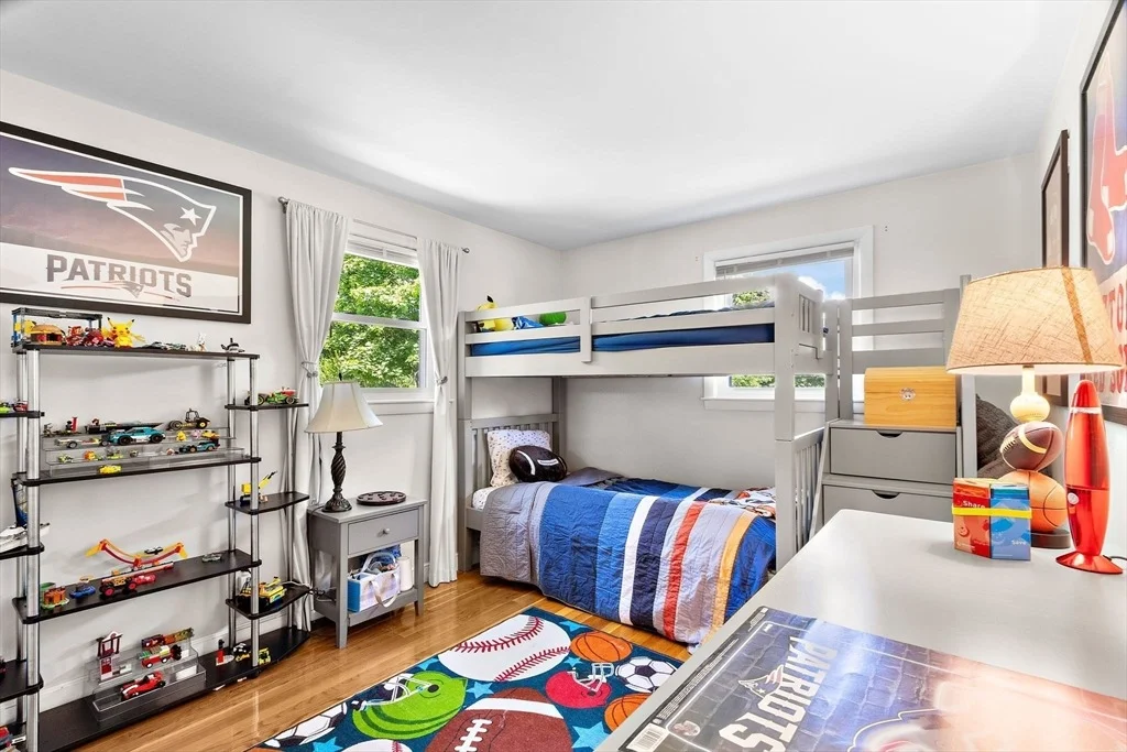 Photo of 472 Coronation Drive
