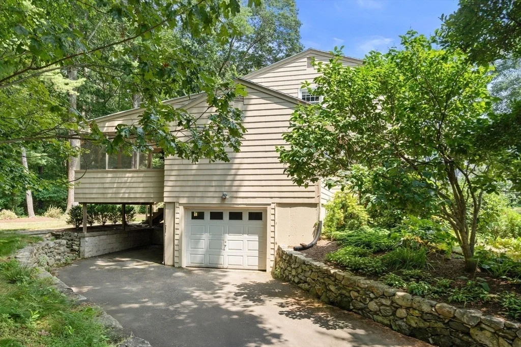 Photo of 18 Evergreen Way