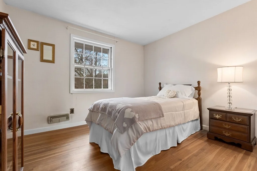 Photo of 17 Paulette Dr