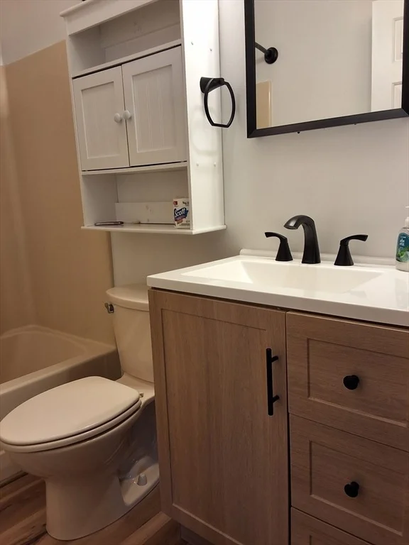 Photo of 103 Barre Rd