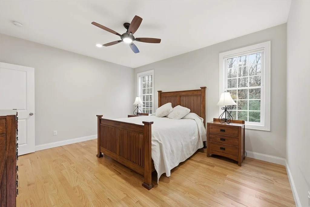 Photo of 28 Sycamore Cir