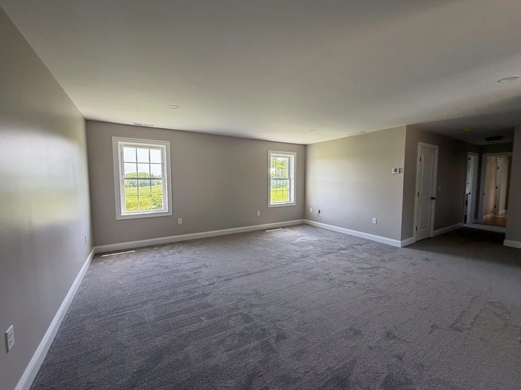 Photo of 555 Neck Road