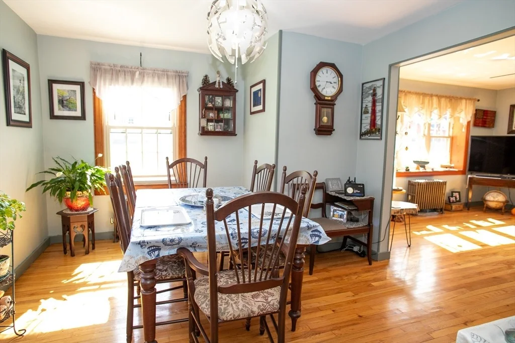 Photo of 20 Cottage Ln