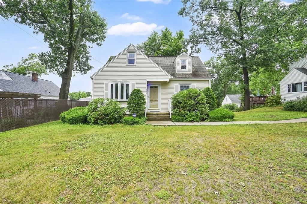 Photo of 328 Hartwick Street