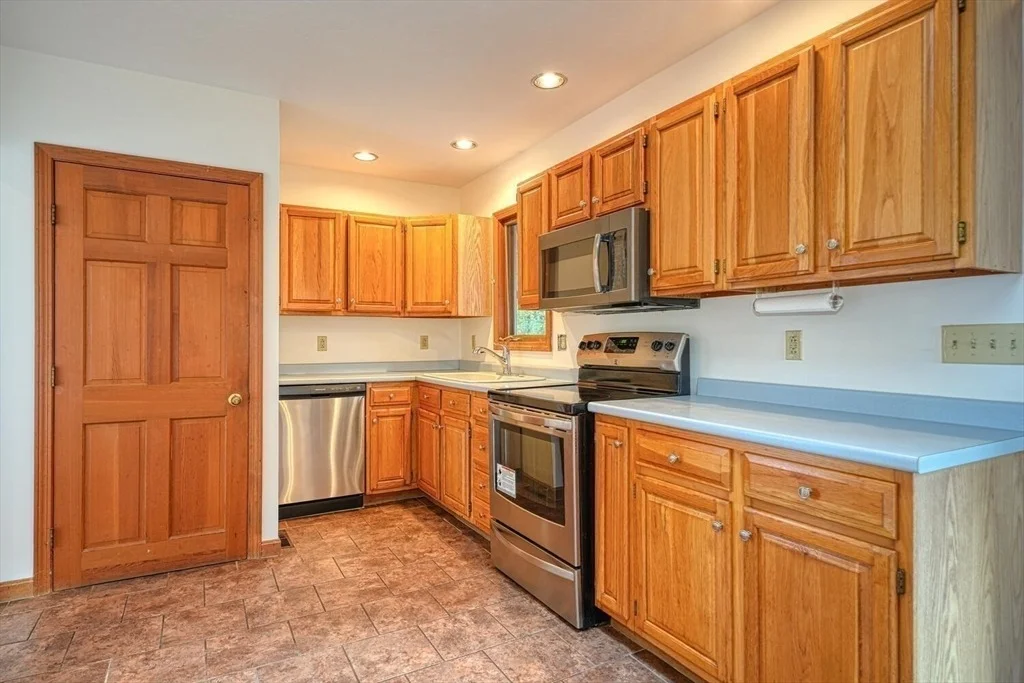 Photo of 26 Lakeside Ave