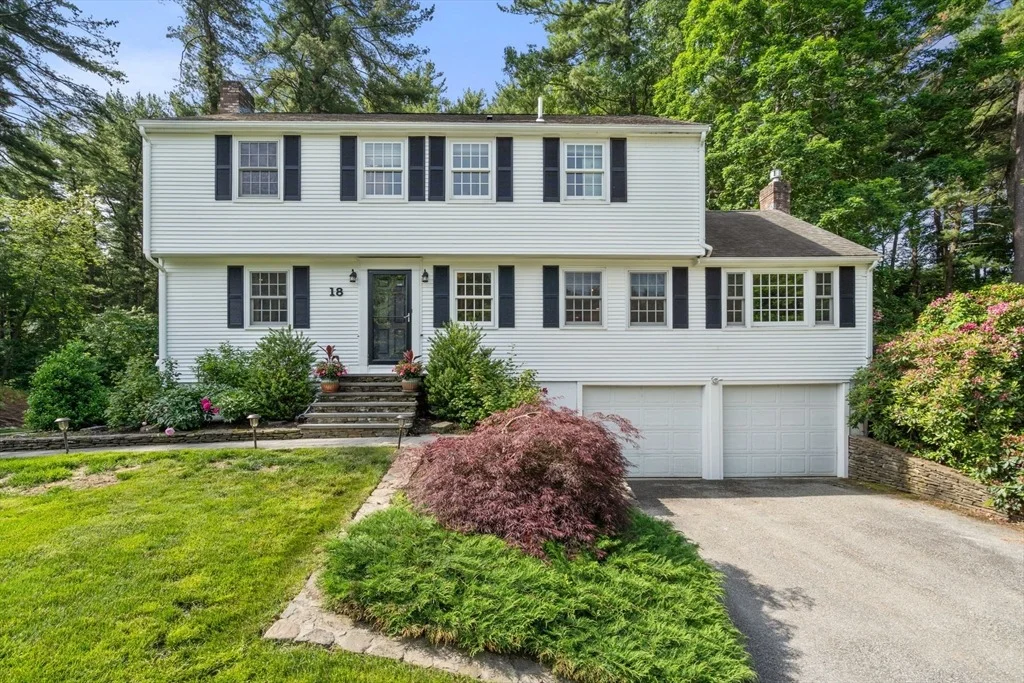 Photo of 18 Hearthstone Cir