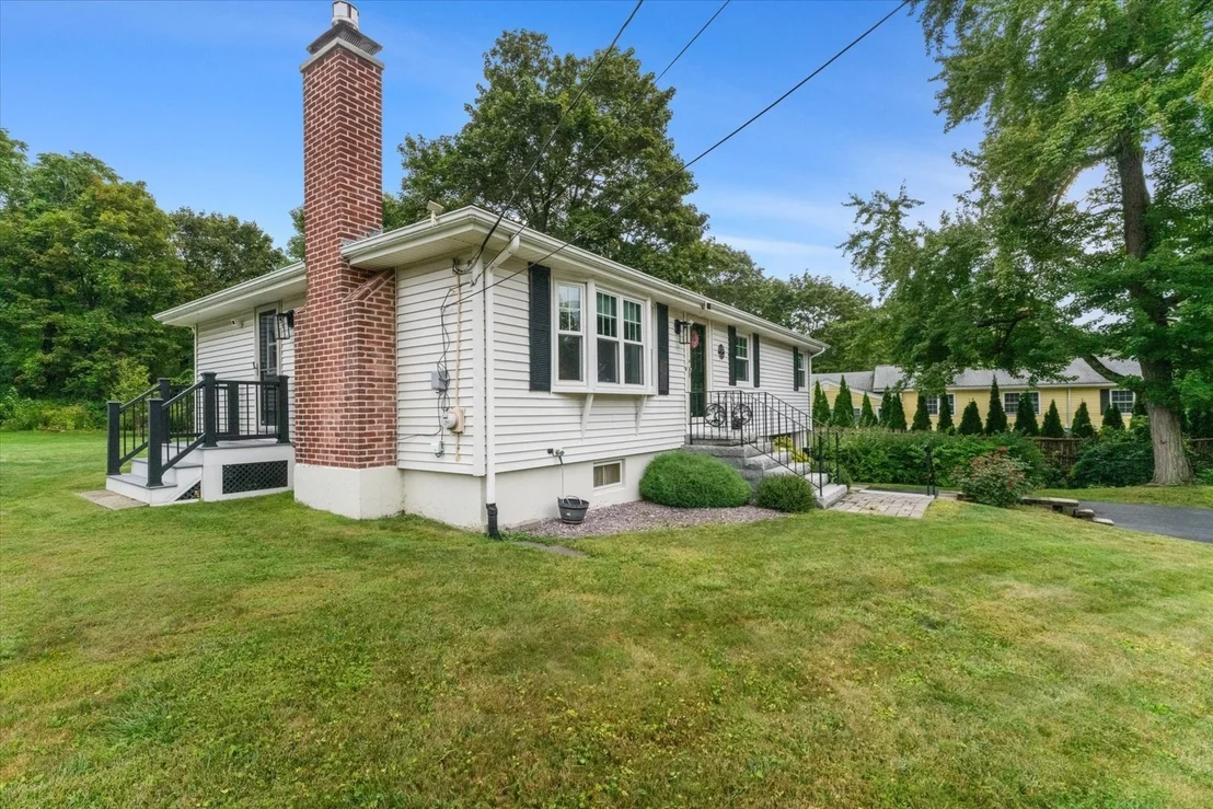 Photo of 194 Holden St