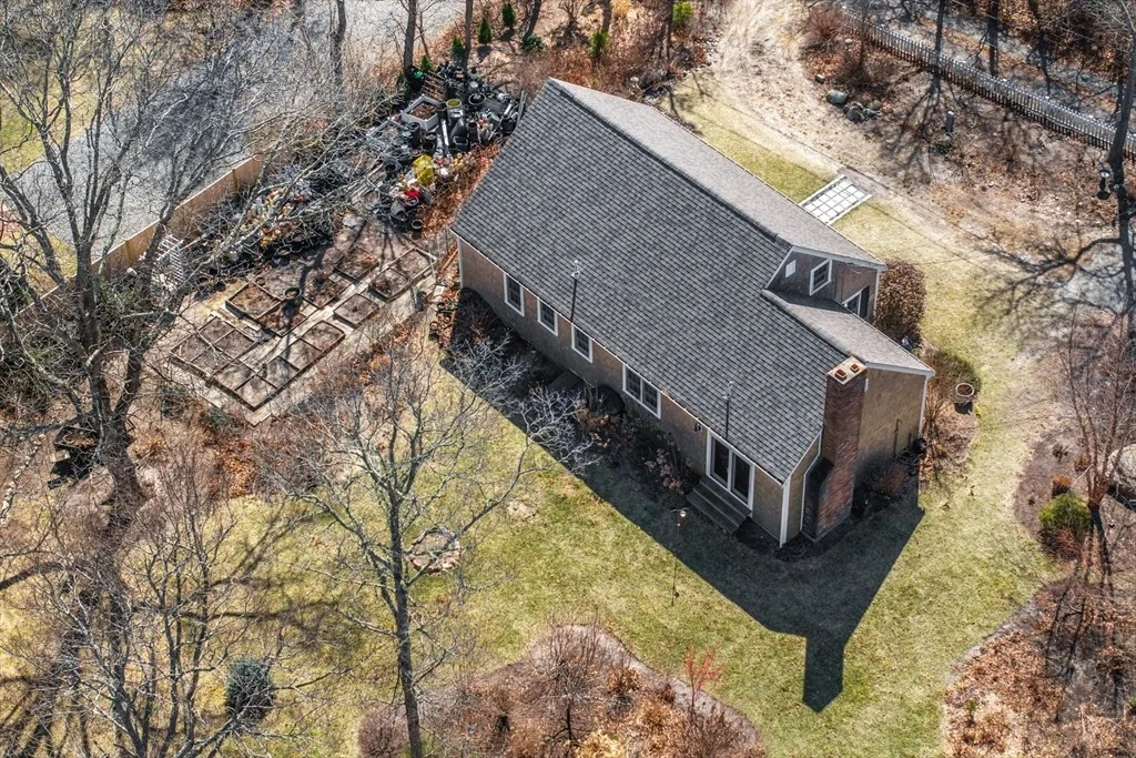 Photo of 26 Beagle By Way