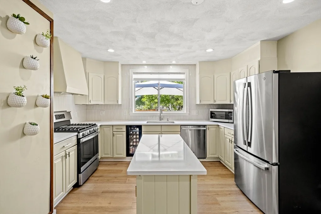 Photo of 22 Beach Ave