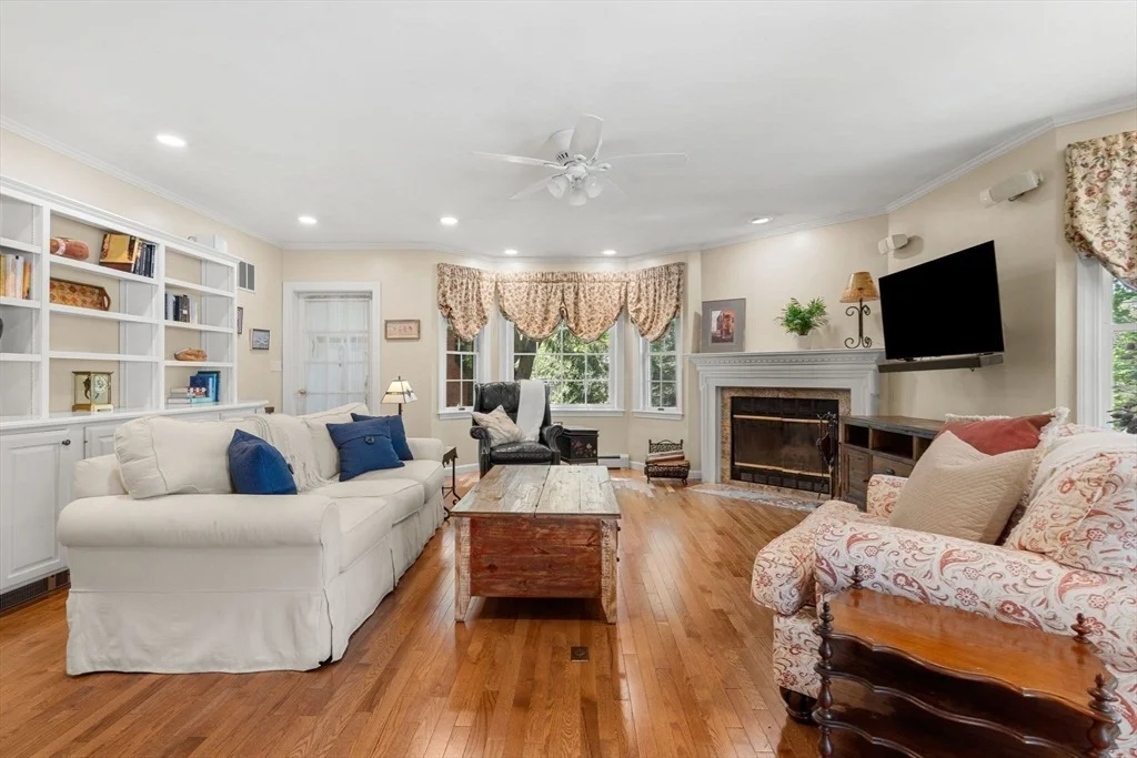 Photo of 4 Crestwood
