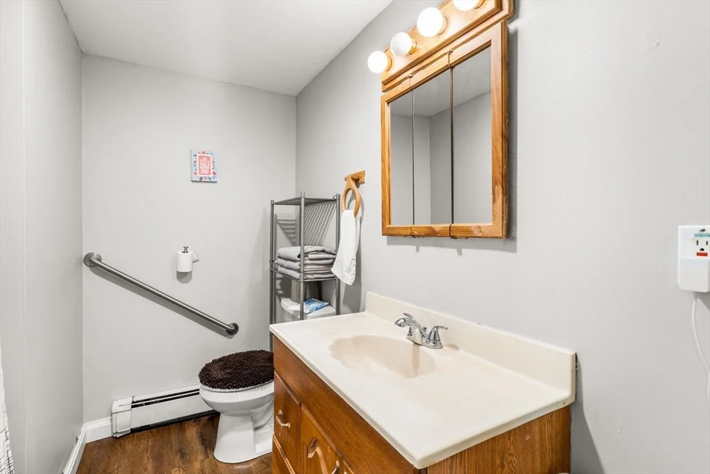 Photo of 33 Jefferson St