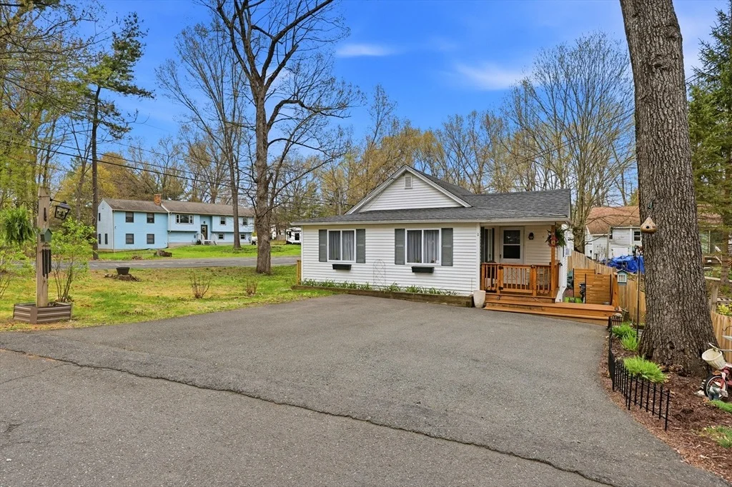 Photo of 1 Echo Rd