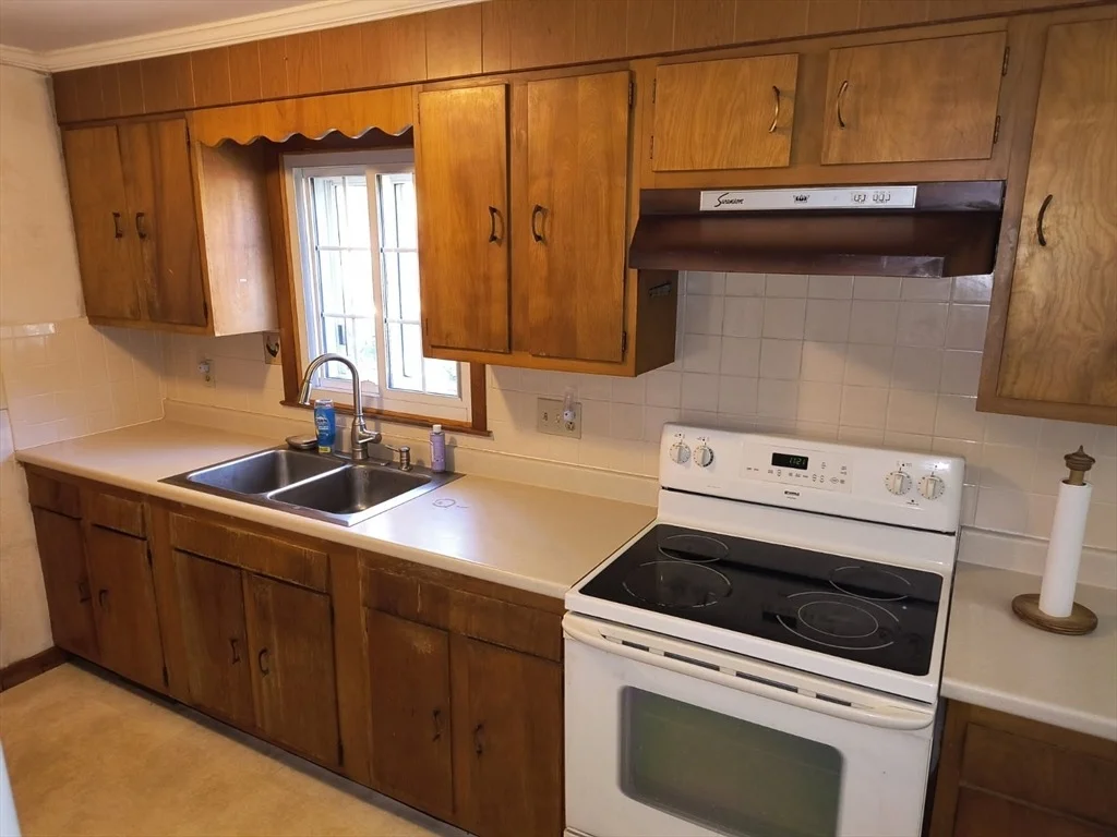 Photo of 243 Holyoke Rd