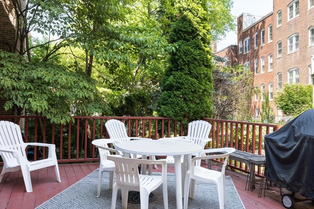 Photo of Unit 6 at 231 Rawson