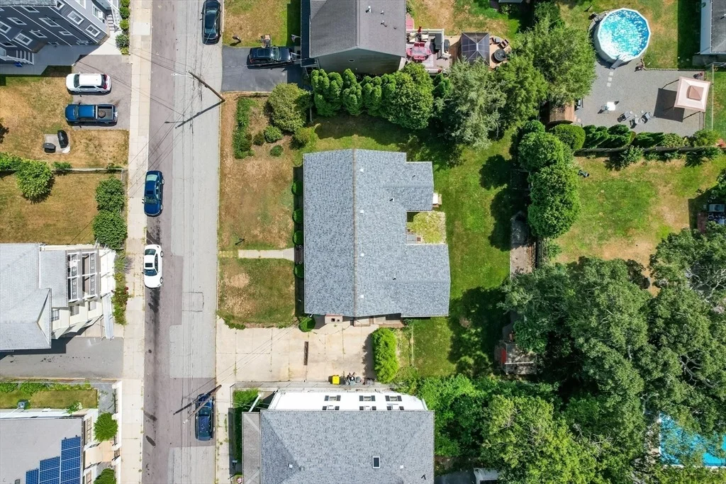 Photo of 355 Barnes