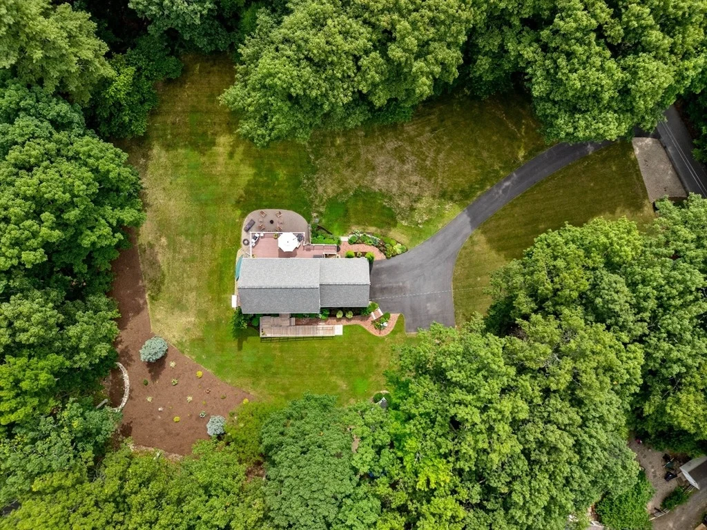 Photo of 470 Lost Lake Dr