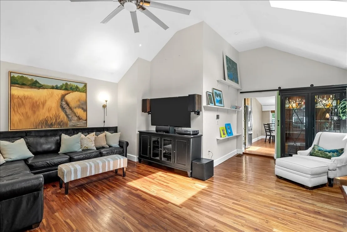 Photo of 51 Edgar Rd