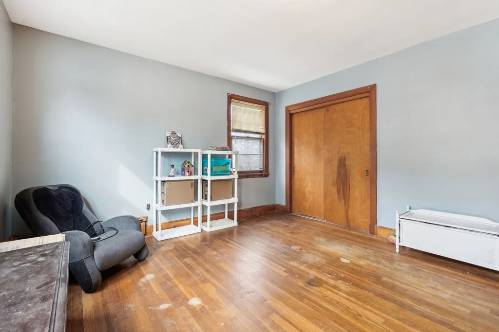 Photo of 33 Webster Ave