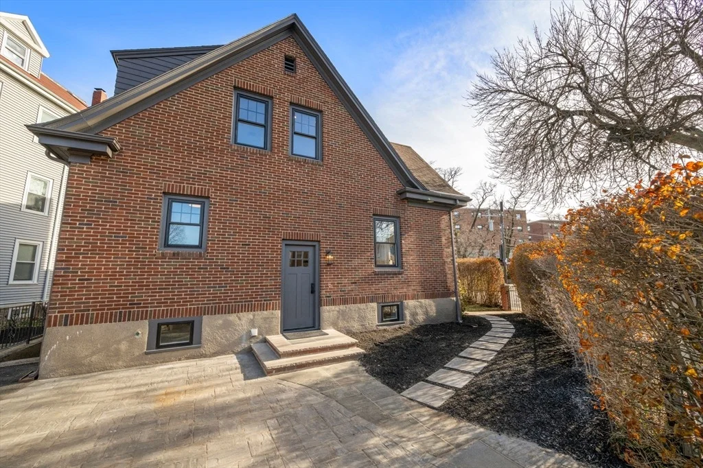 Photo of 209 High St