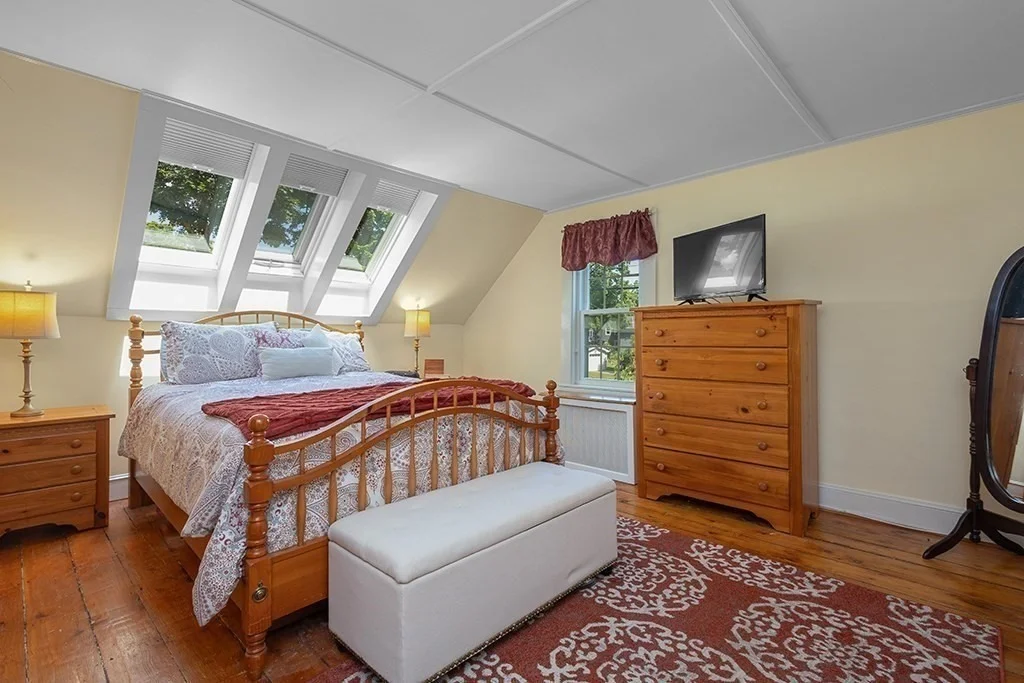 Photo of 107 Summer St