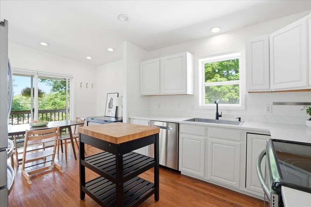 Photo of 111 Wompatuck Rd