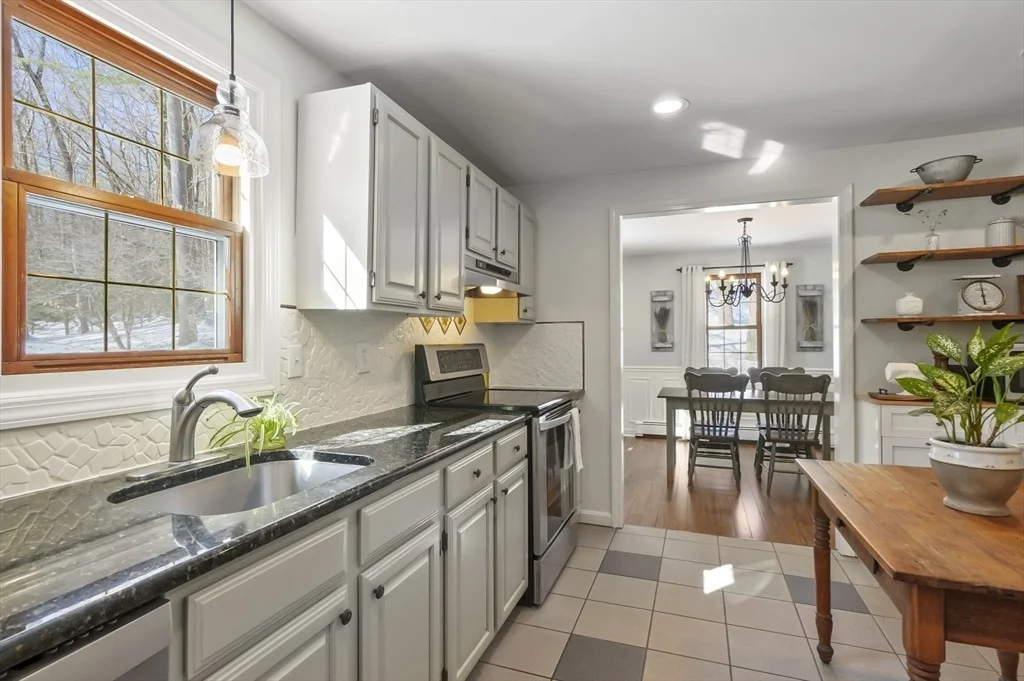 Photo of 3 Mount Jefferson Rd