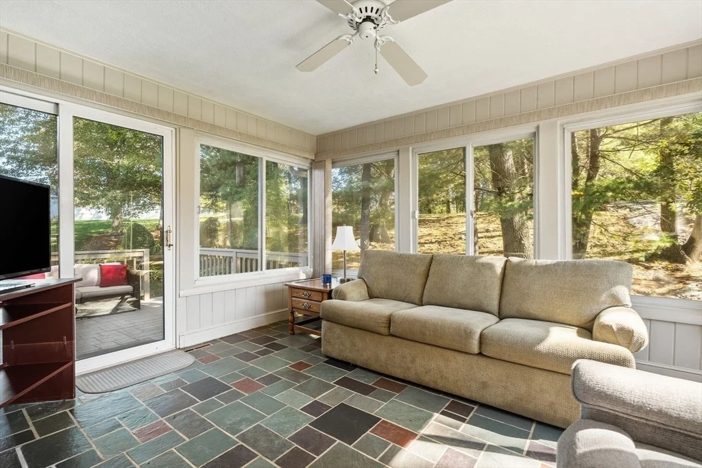 Photo of 39 Walsh Ave