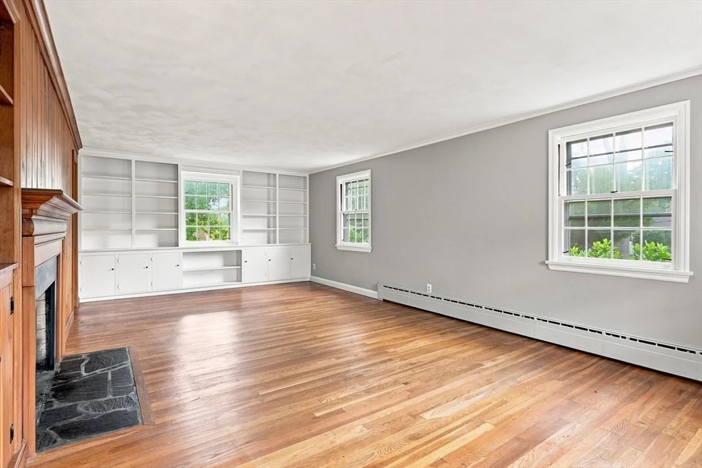 Photo of 92 Oak Hollow Rd