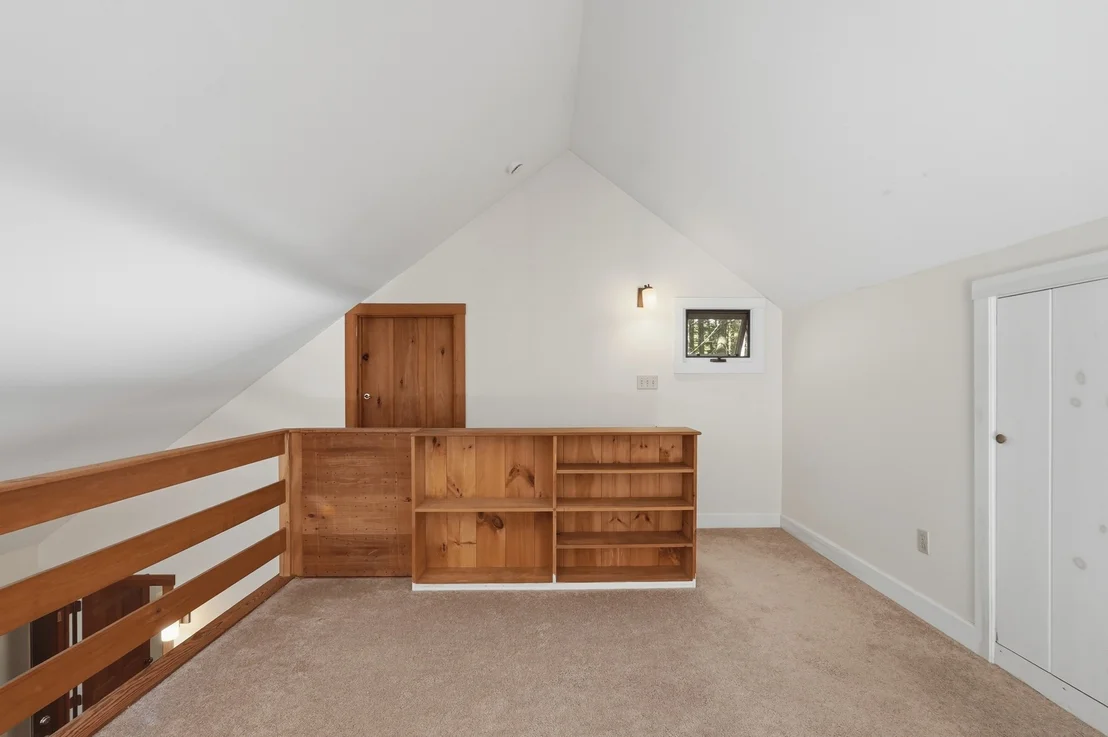 Photo of 488 White Rd
