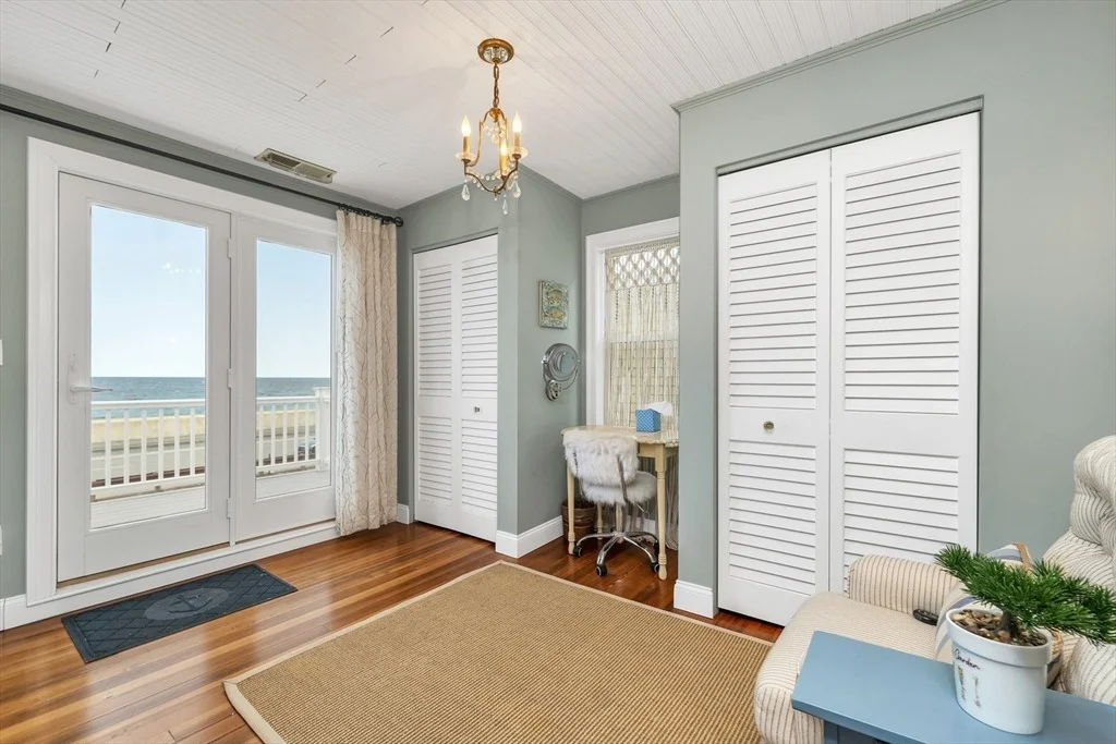 Photo of 713 Ocean Boulevard