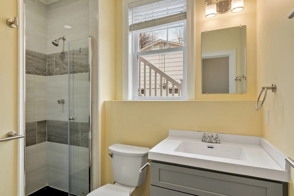 Photo of 23 Leslie Rd