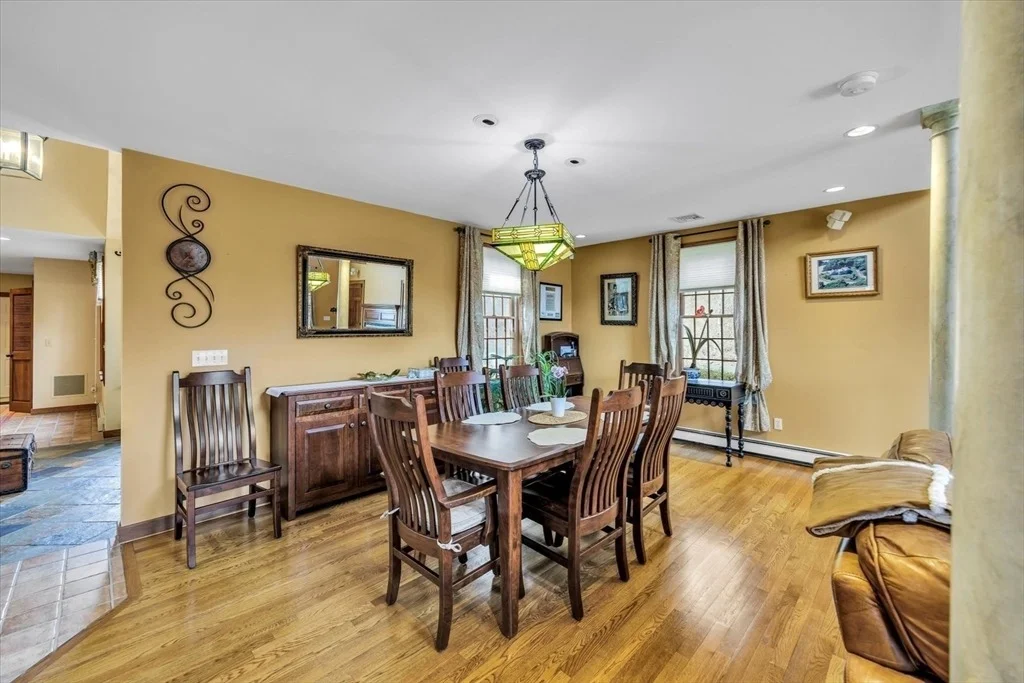 Photo of 26 Carlson Ln