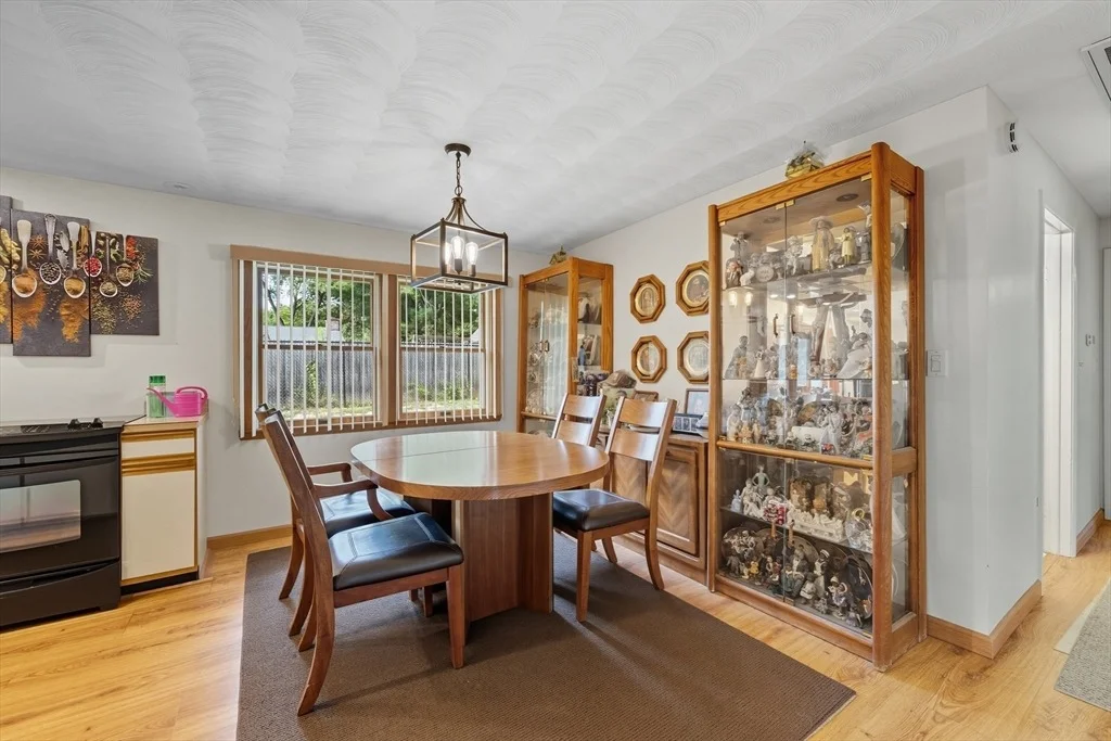 Photo of 19 Nob Hill Dr.