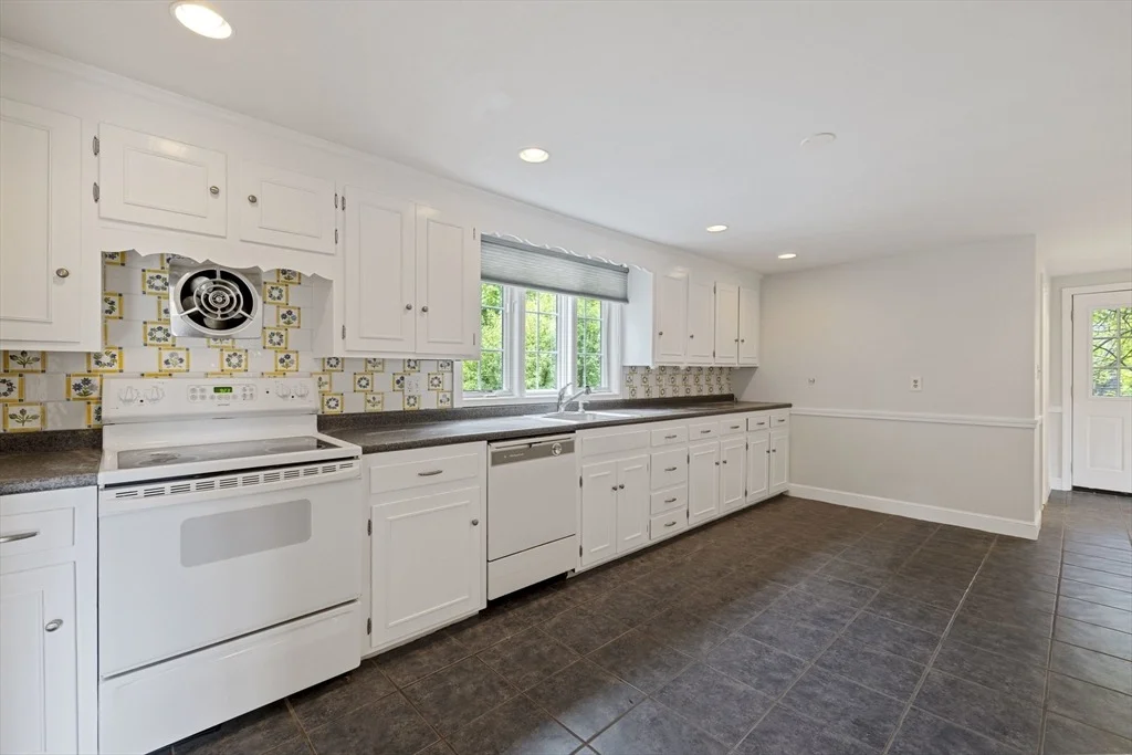 Photo of 27 Puritan Road