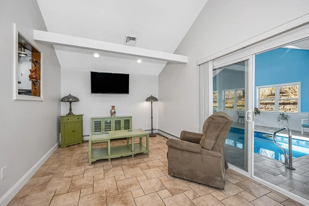 Photo of 439 Butman Road