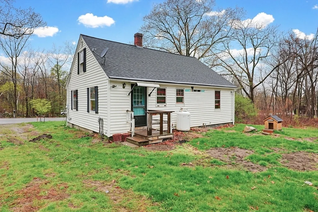 Photo of 321 Townsend Hill Rd