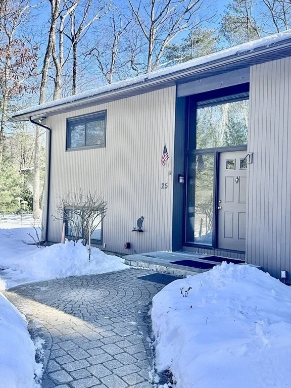 Photo of 25 Raynor Rd