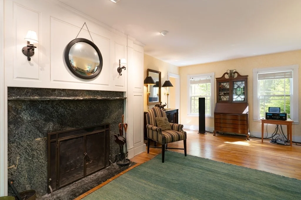 Photo of 244 Old Winchester Rd