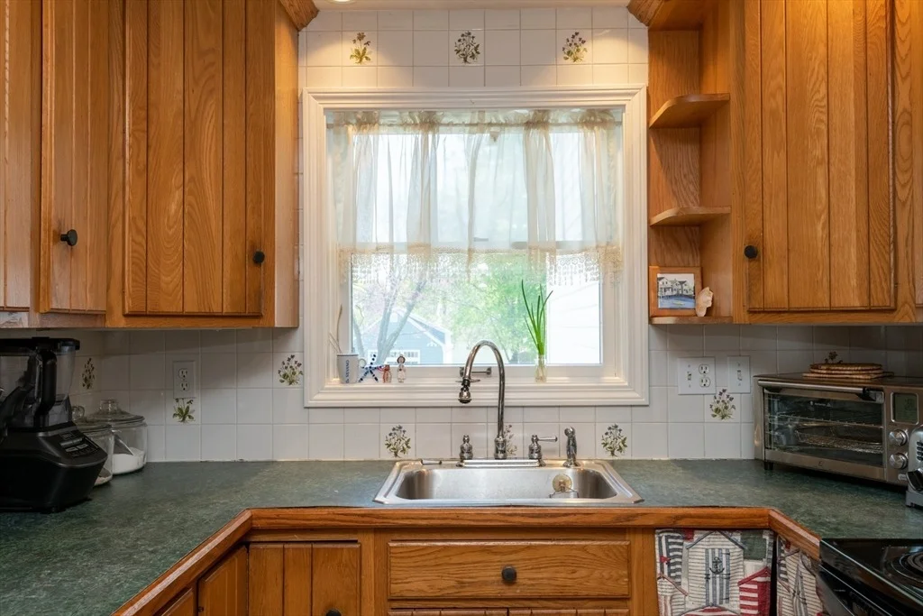 Photo of 9 Macarthur Blvd