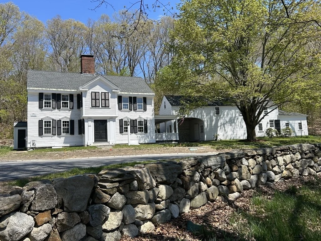 Photo of 105 Lexington Rd
