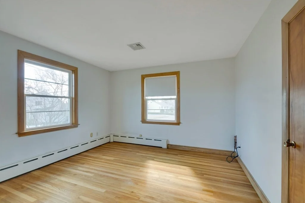 Photo of 5 Longmeadow Rd