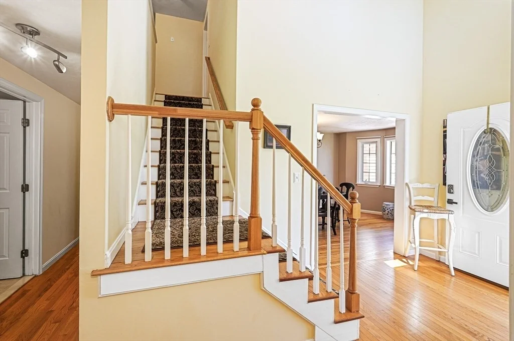 Photo of 9 Cardinal Cir