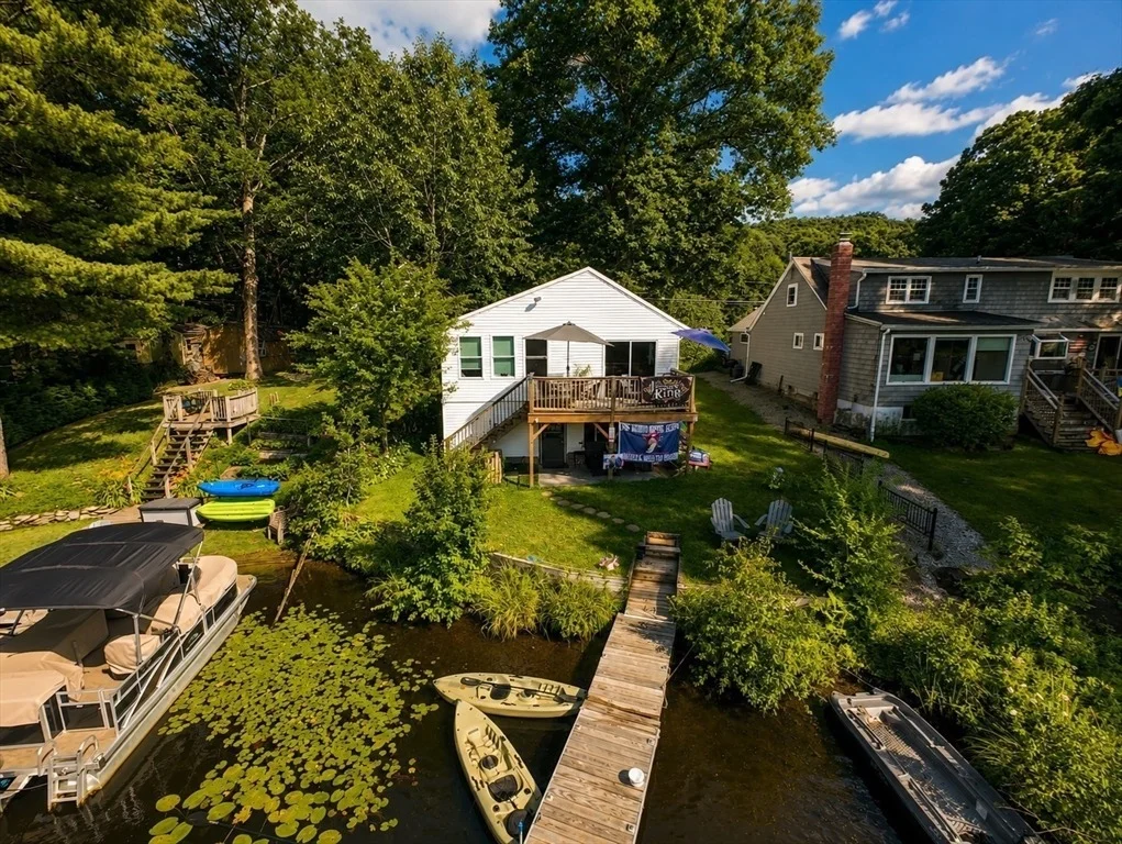 Photo of 12 Oak Lane
