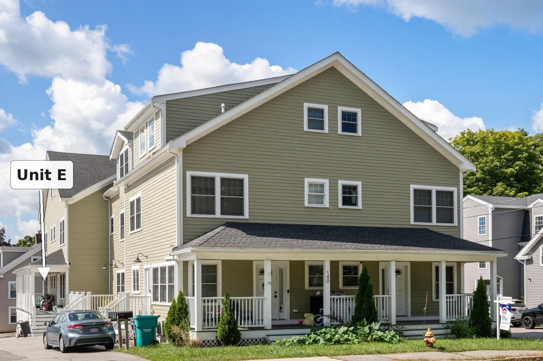 Photo of Unit E at 140 Main St