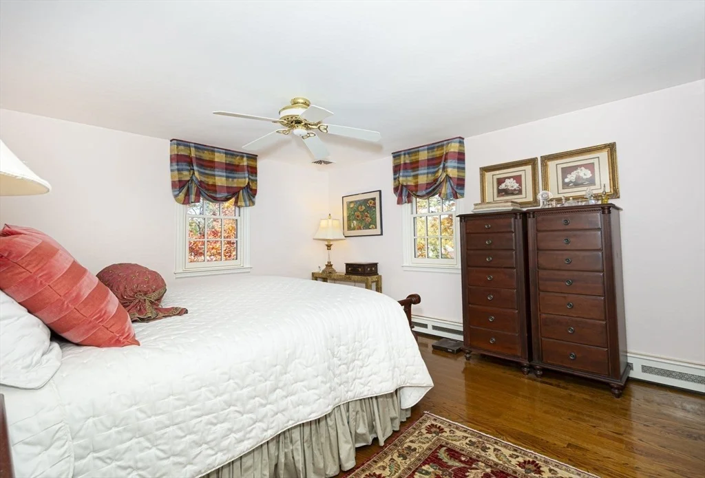 Photo of 93 Winfield Rd