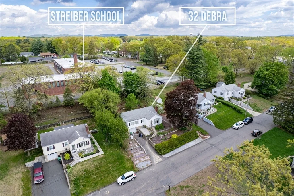 Photo of 32 Debra Dr