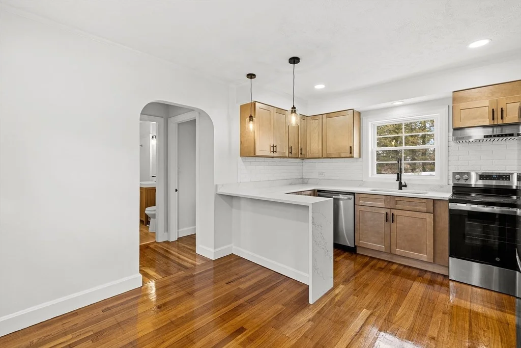 Photo of 225 Rich St