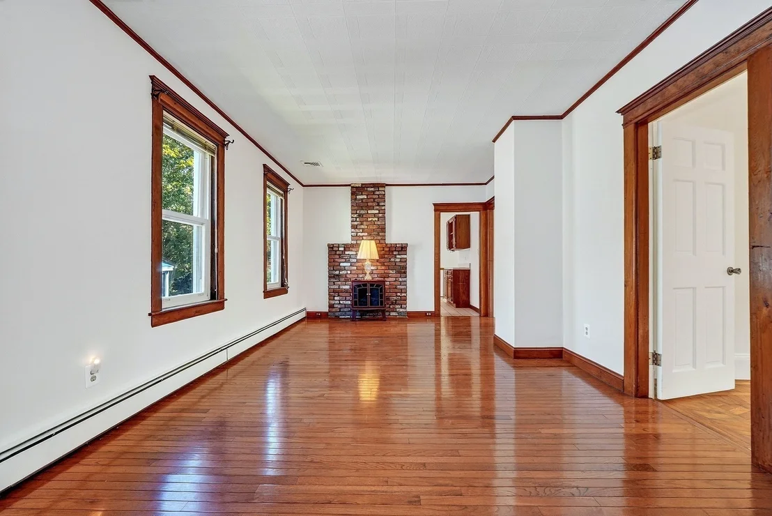 Photo of 83 Beacon Street