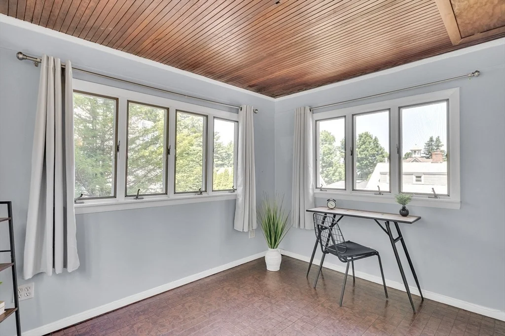 Photo of 16 Roundwood Rd