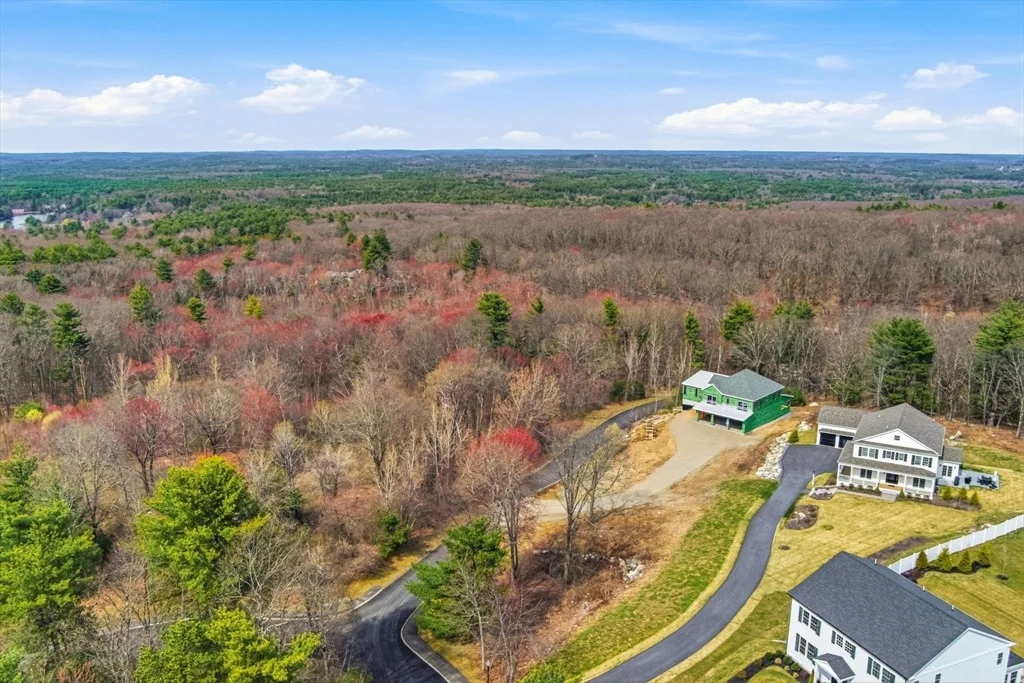 Photo of 135 Nobscot Drive